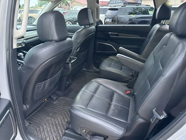 Certified 2022 Kia Telluride SX w/ Nightfall Edition Package AWD/4WD image 10
