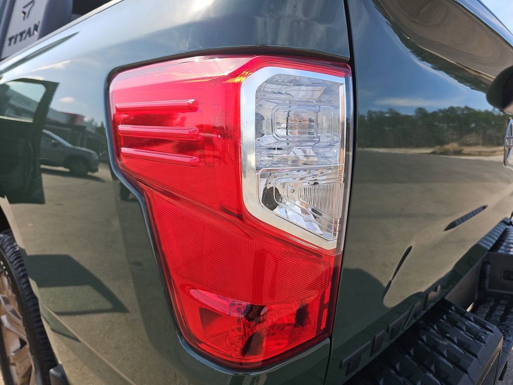 Used 2024 Nissan Titan SV w/ SV Bronze Edition Package image 35