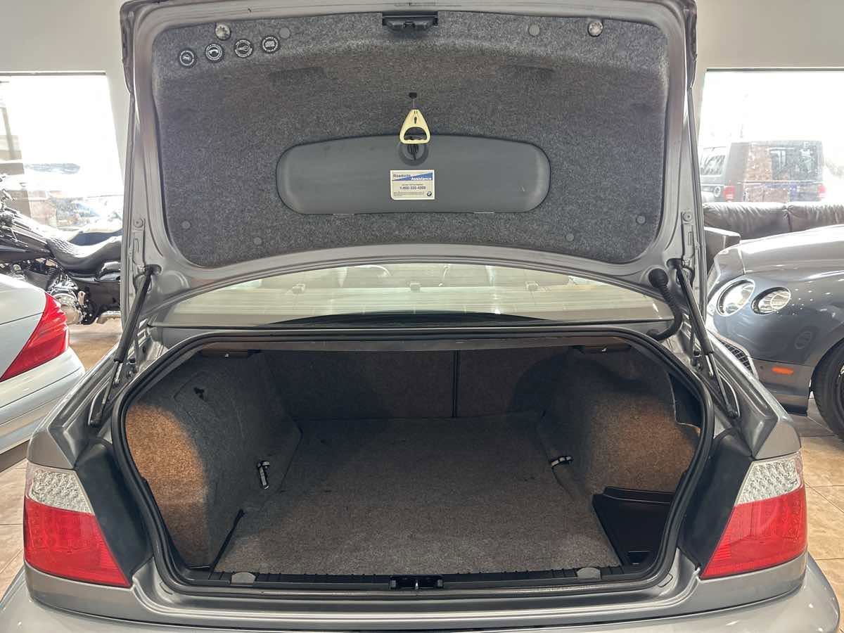 Used 2004 BMW M3 Coupe image 16