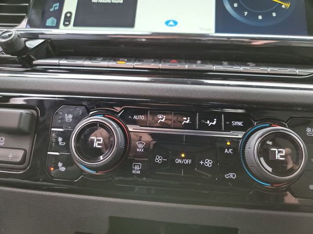 Used 2024 Chevrolet Silverado 2500 ZR2 w/ Technology Package AWD/4WD image 19