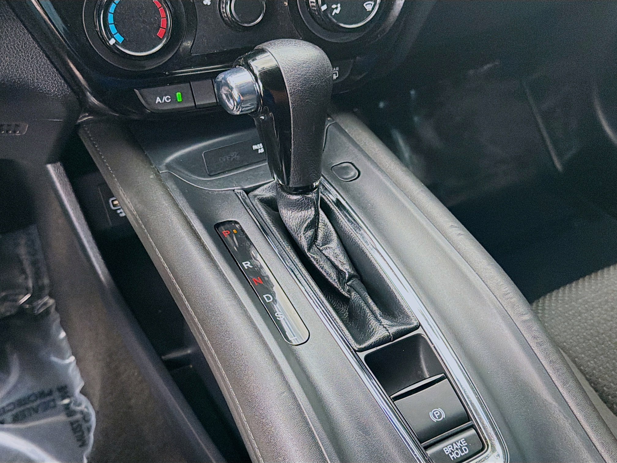 Certified 2022 Honda HR-V LX image 15