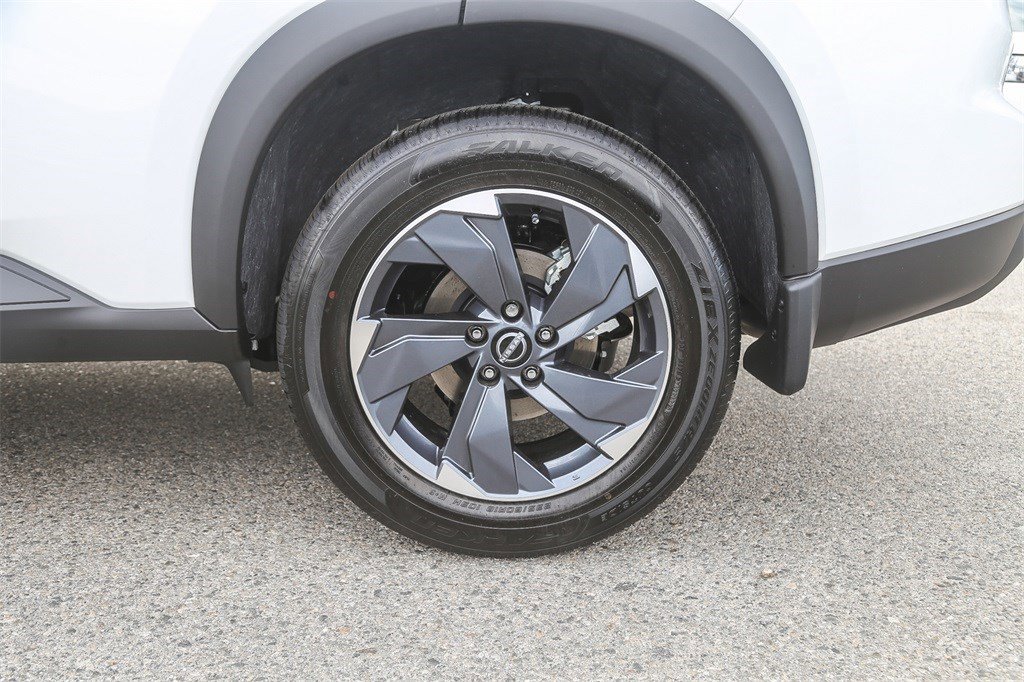 New 2026 Nissan Rogue SV image 10