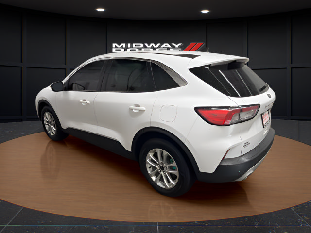 Used 2021 Ford Escape SE w/ Cold Weather Package FWD image 3