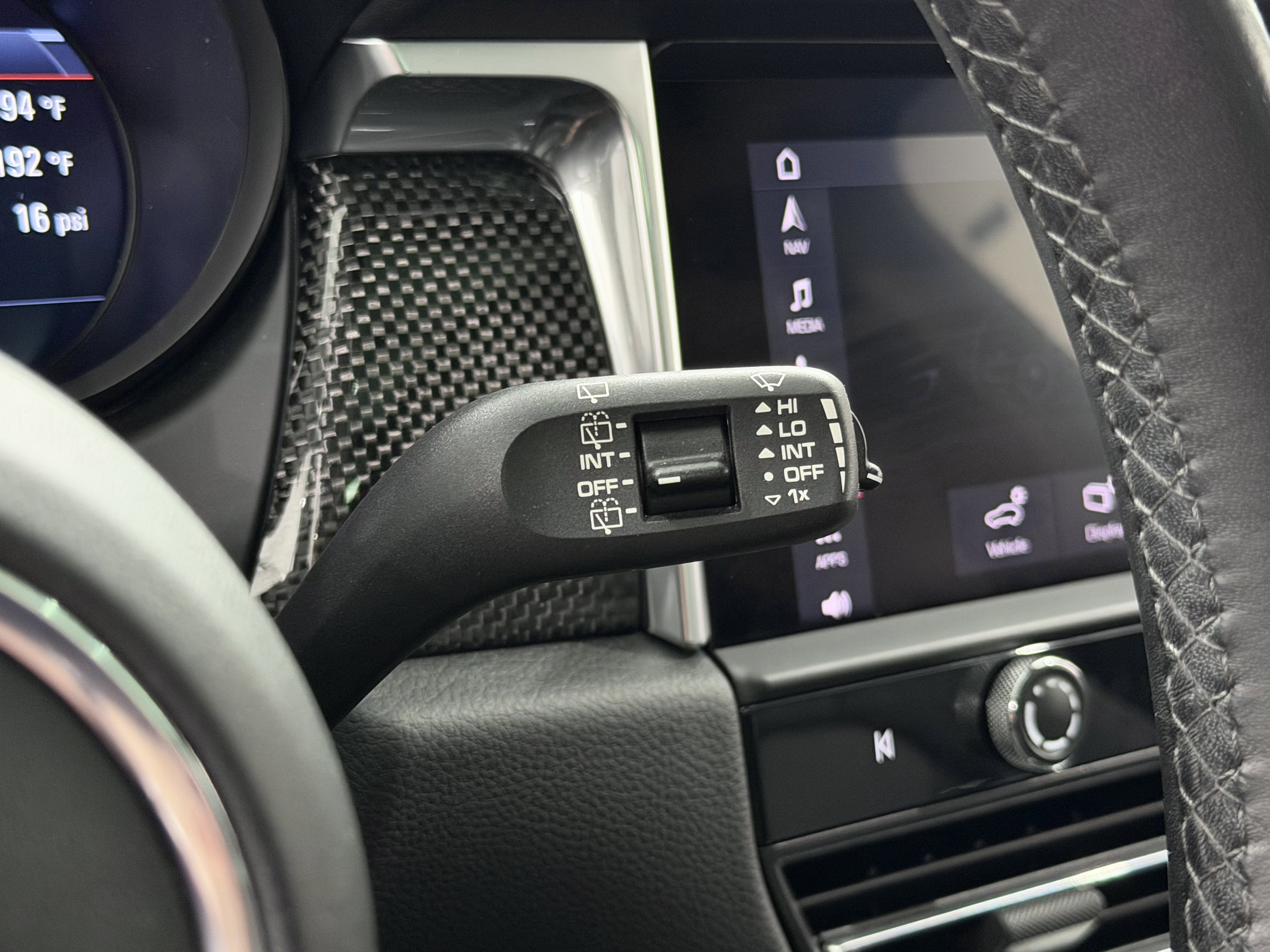 Certified 2022 Porsche Macan S AWD/4WD image 57
