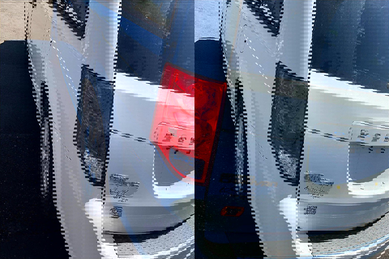 Used 2019 Dodge Grand Caravan SE w/ UConnect Hands-Free Group image 27