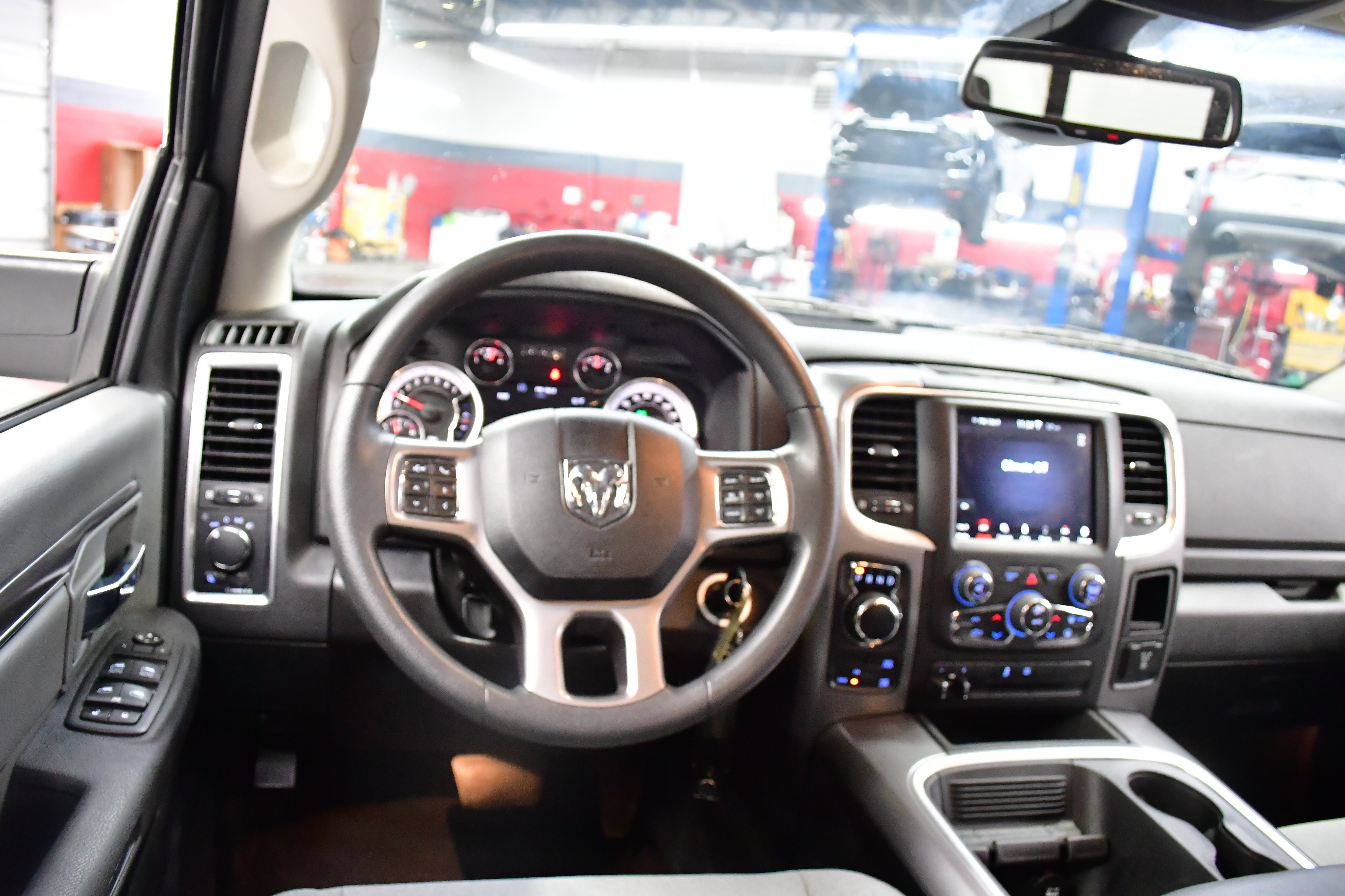 Used 2023 RAM 1500 Classic SLT w/ Trailer & Traction Group AWD/4WD image 7
