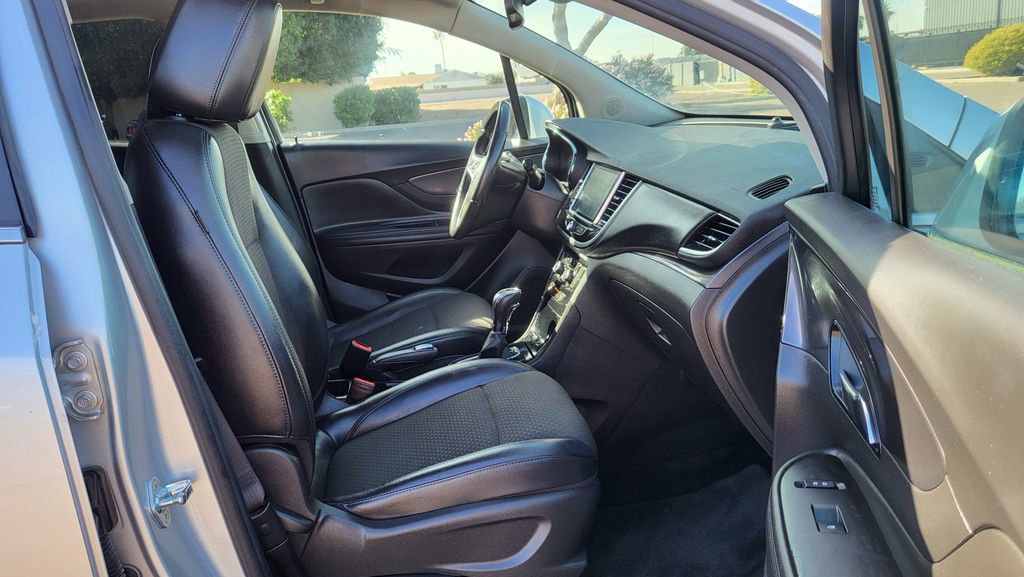 Used 2018 Buick Encore Preferred image 17