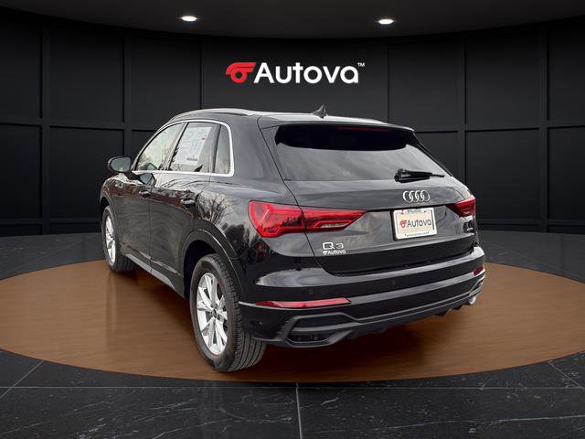 Used 2023 Audi Q3 2.0T Premium Plus w/ Premium Plus Package image 3