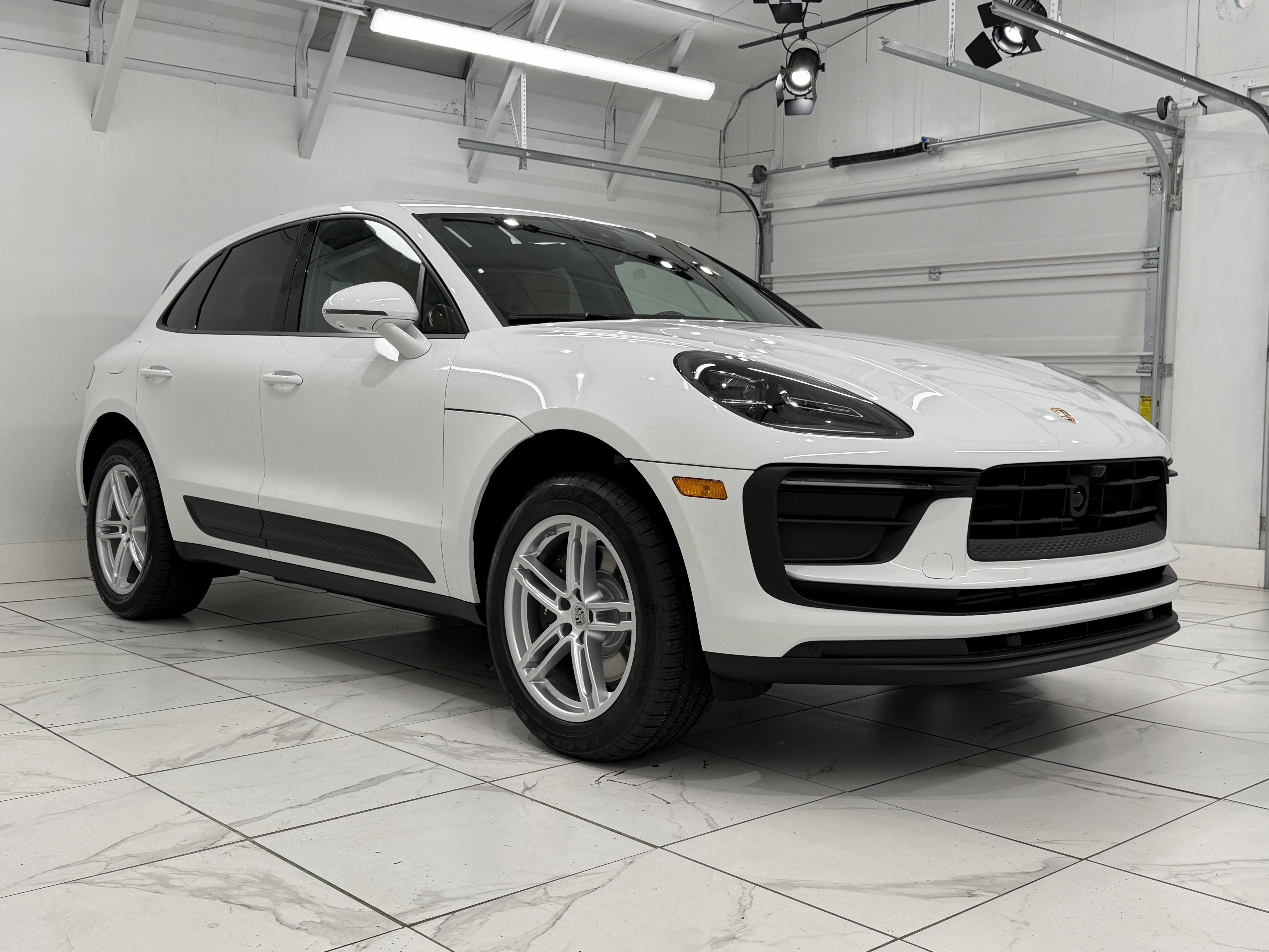 New 2026 Porsche Macan image 10