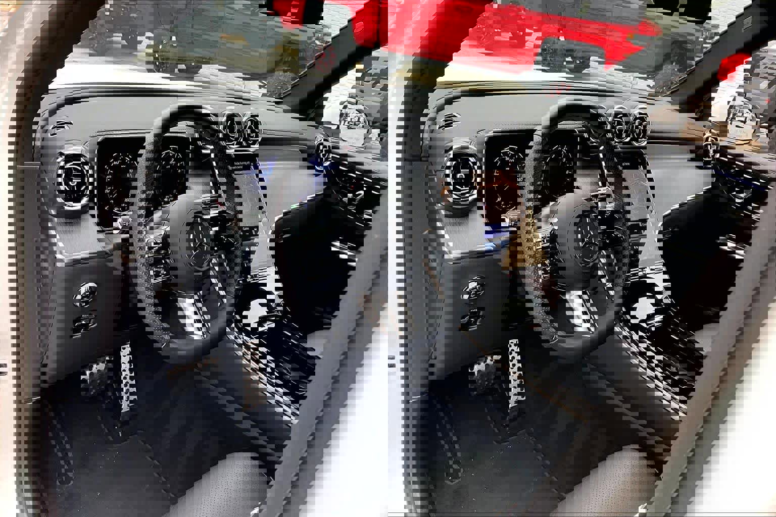 Certified 2025 Mercedes-Benz GLC 350e GLC 350e image 18