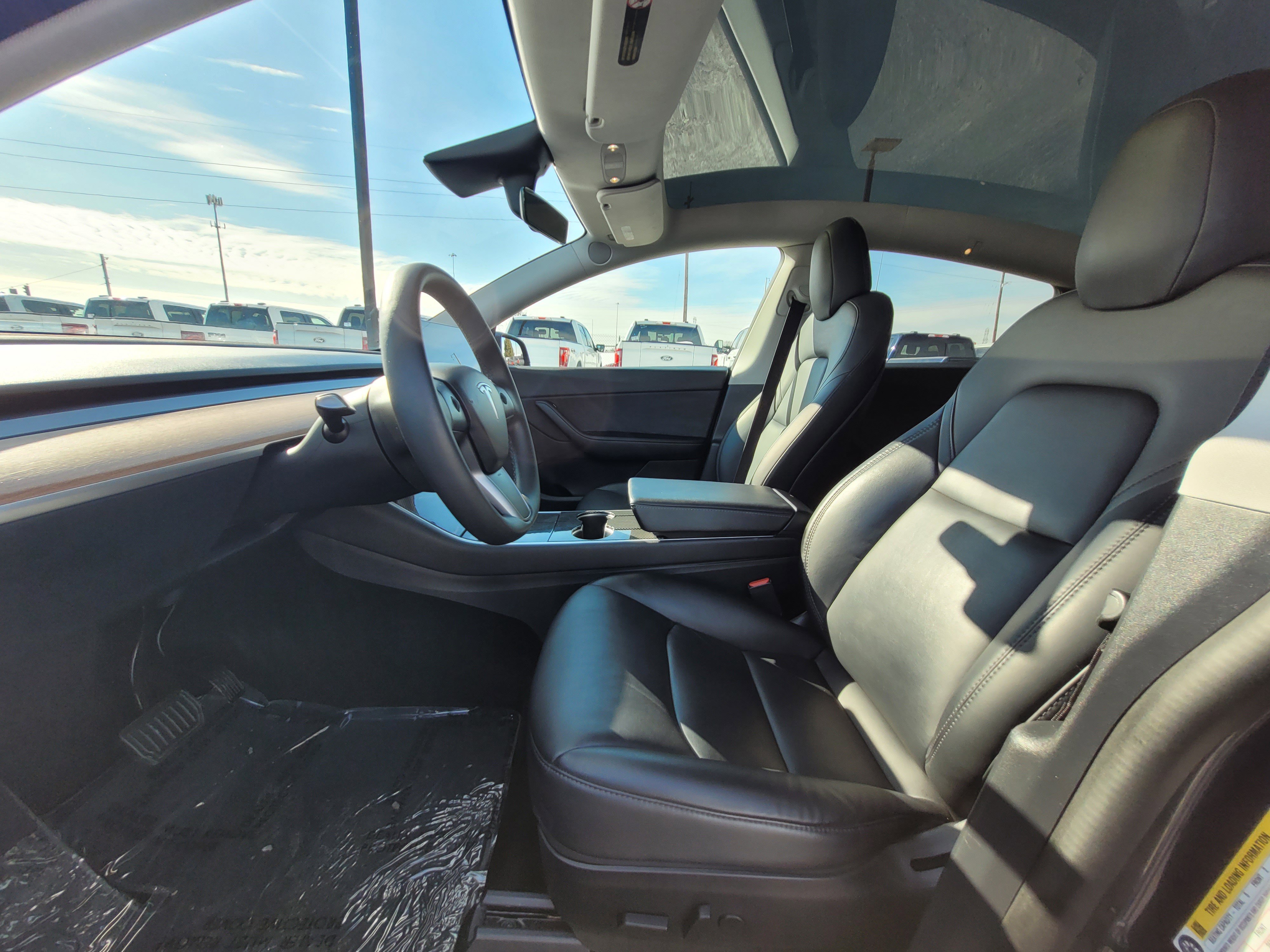 Used 2020 Tesla Model Y Long Range image 27