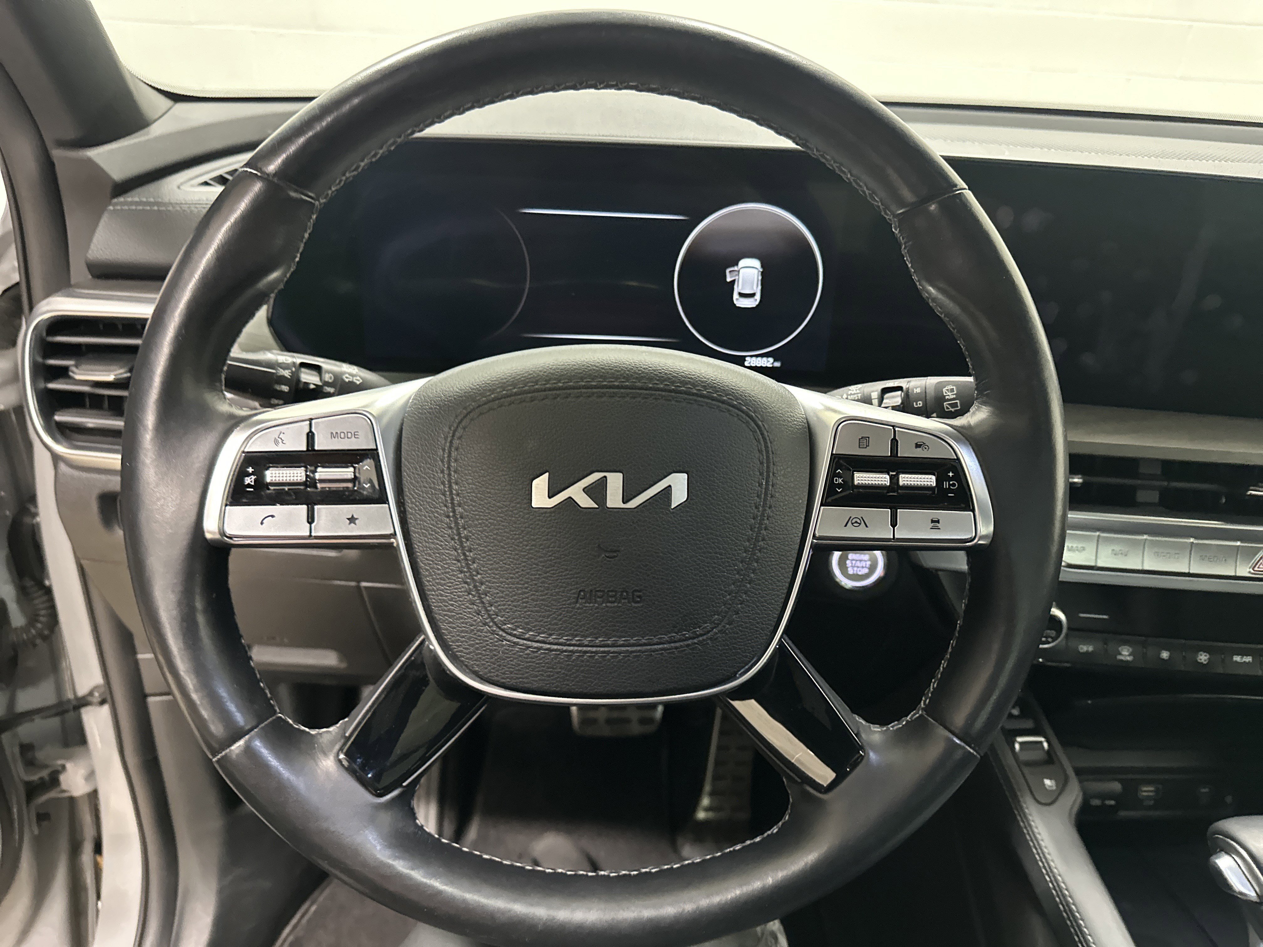 Used 2023 Kia Telluride SX X-Line image 18