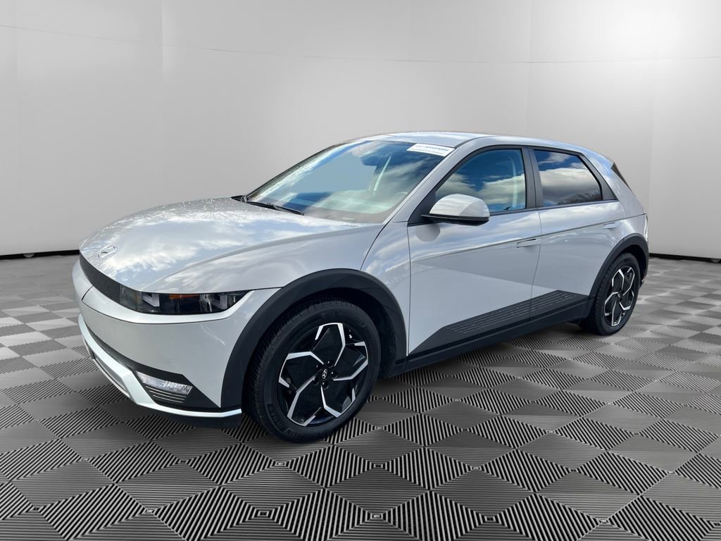 Certified 2024 Hyundai Ioniq 5 SE image 3