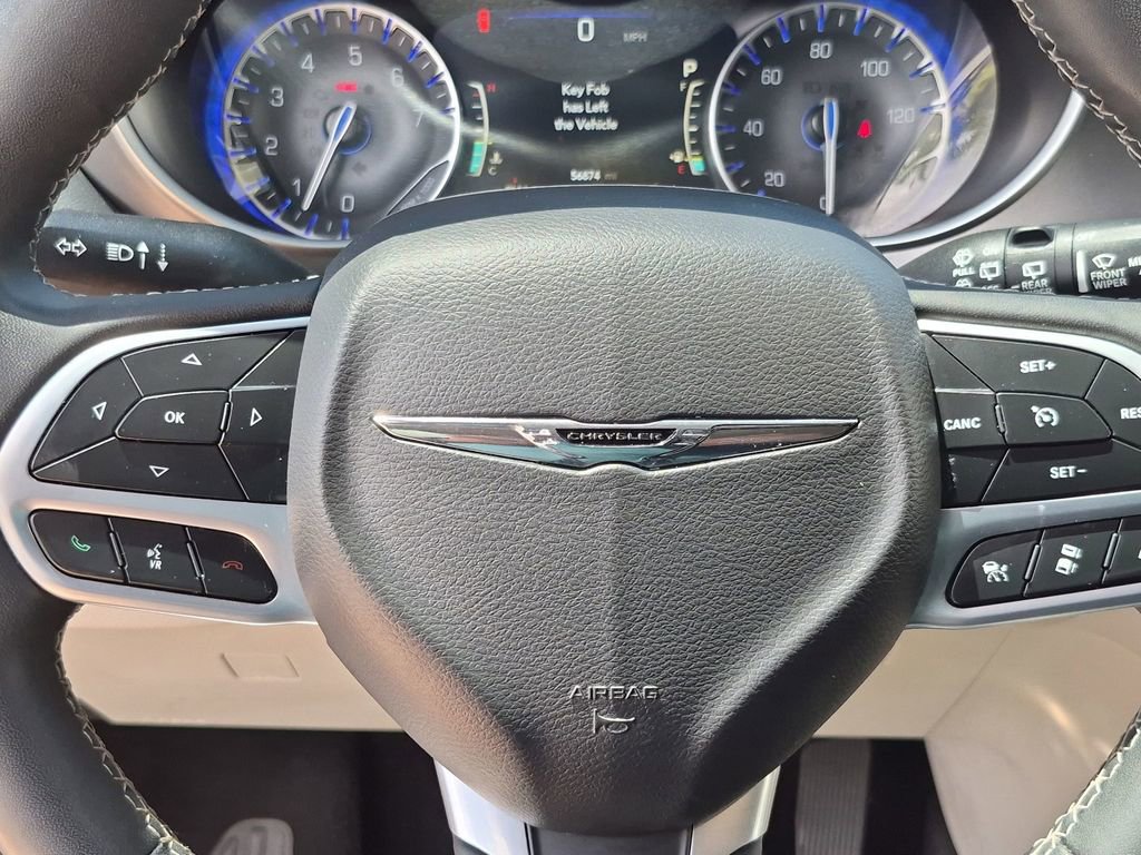 Certified 2023 Chrysler Pacifica Touring-L FWD image 16