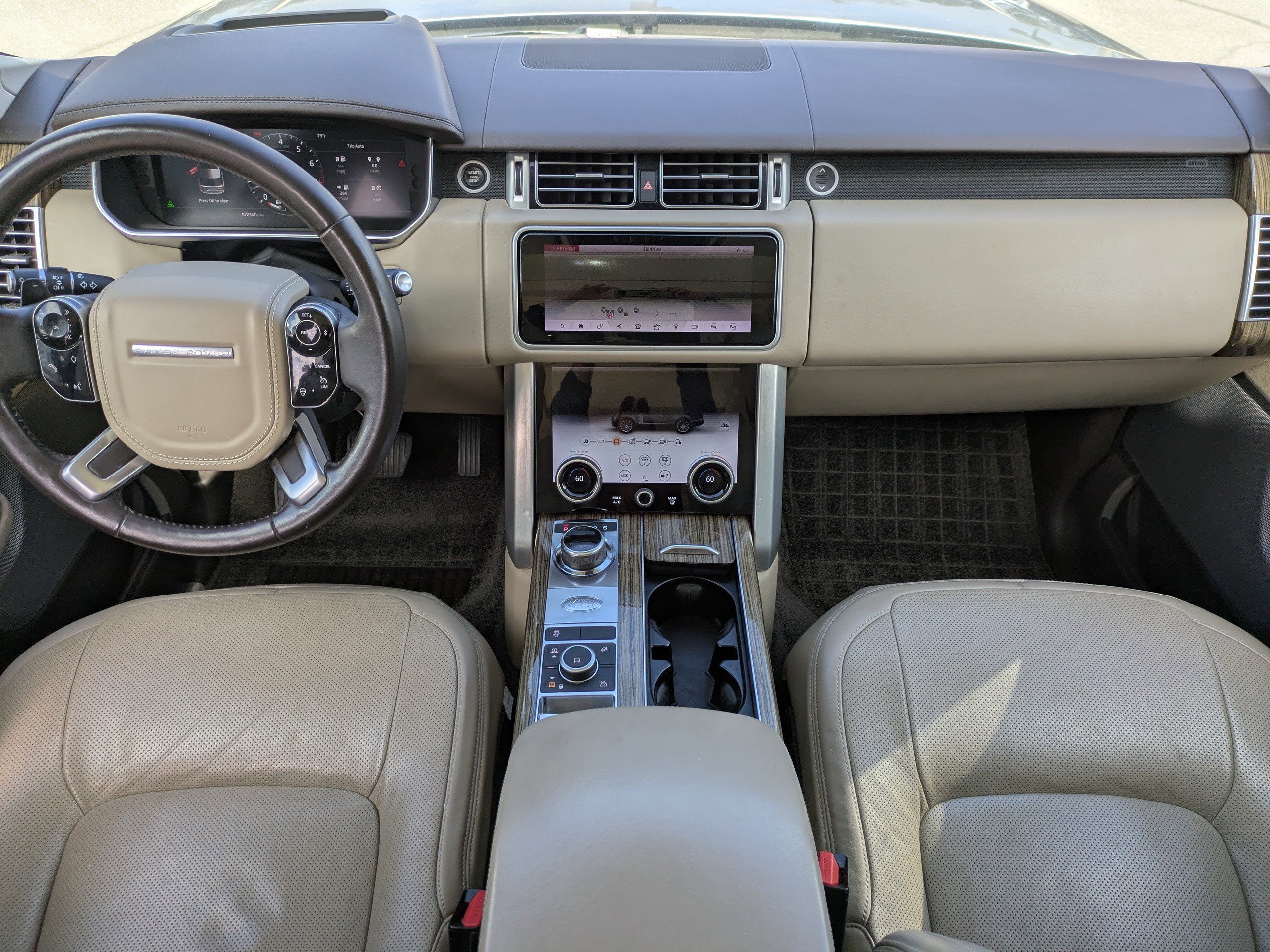 Used 2018 Land Rover Range Rover HSE image 17