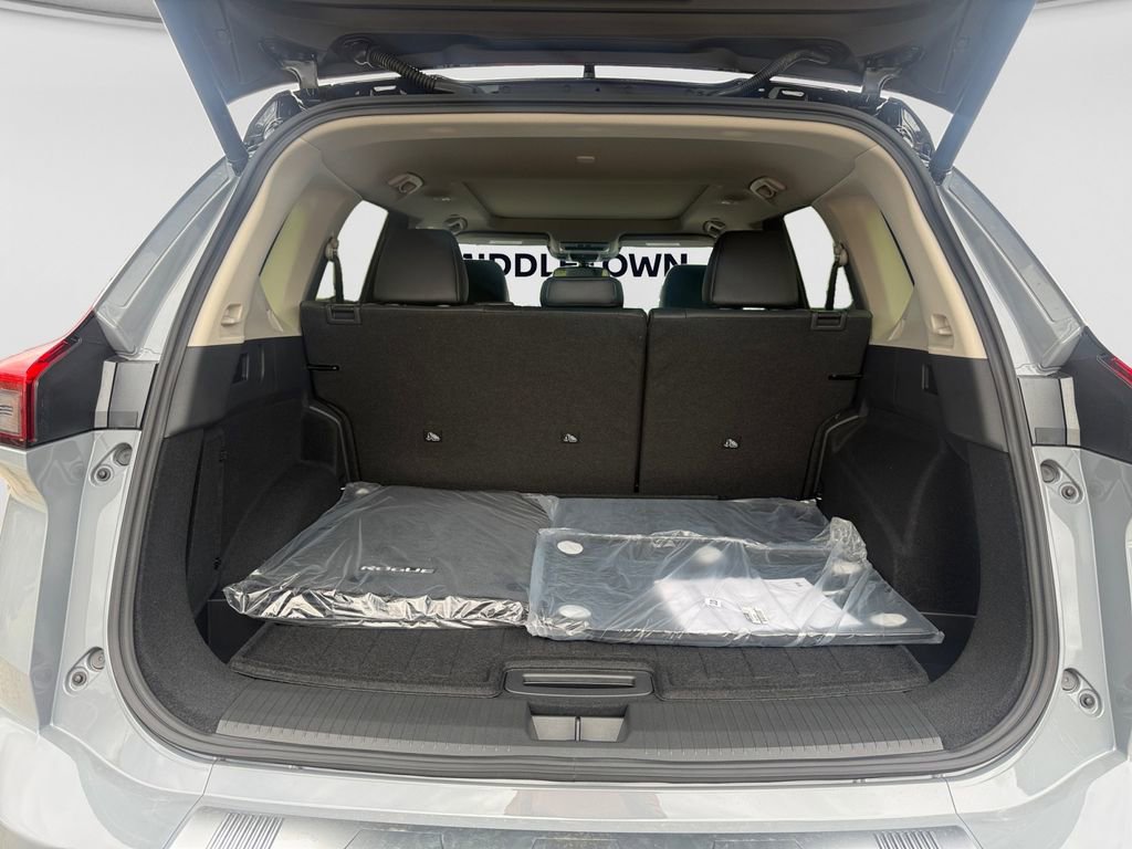 New 2026 Nissan Rogue Platinum w/ Platinum Premium Package image 18