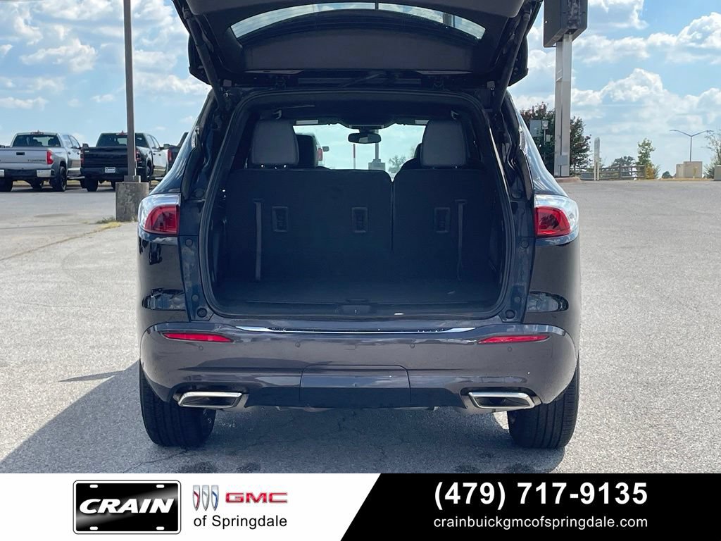 Used 2024 Buick Enclave Essence FWD image 7
