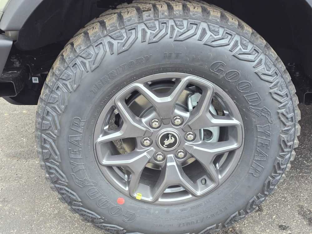 New 2025 Ford Bronco Badlands image 14