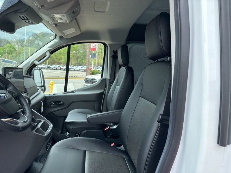 New 2026 Ford Transit 150 Low Roof RWD image 17