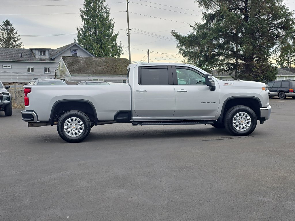 Certified 2022 Chevrolet Silverado 3500 LT w/ Convenience Package image 7