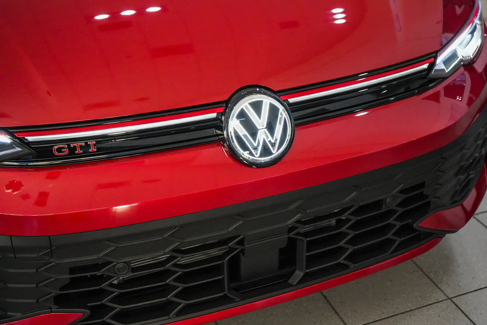 New 2026 Volkswagen GTI SE image 5