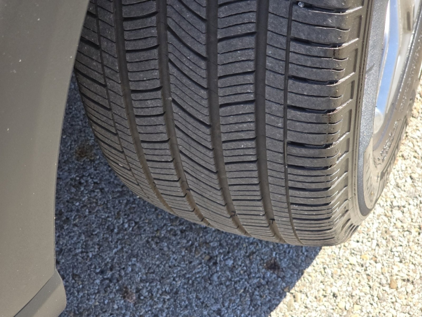 Used 2022 Ford Explorer XLT w/ Equipment Group 202A image 14