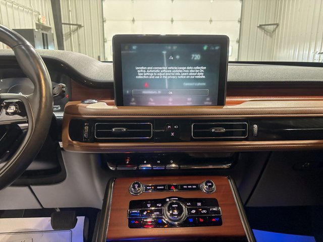 Used 2022 Lincoln Aviator Reserve w/ Equipment Group 201A image 19
