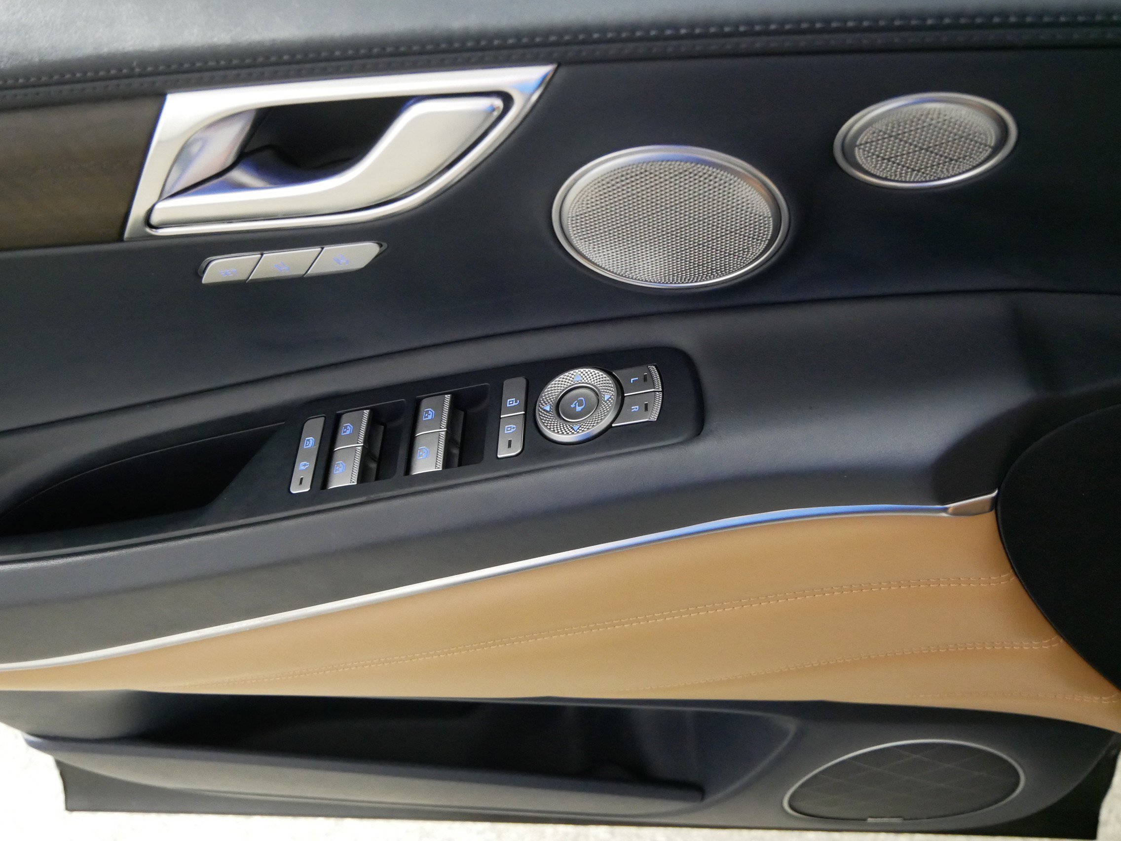 Used 2024 Genesis GV80 3.5T image 19