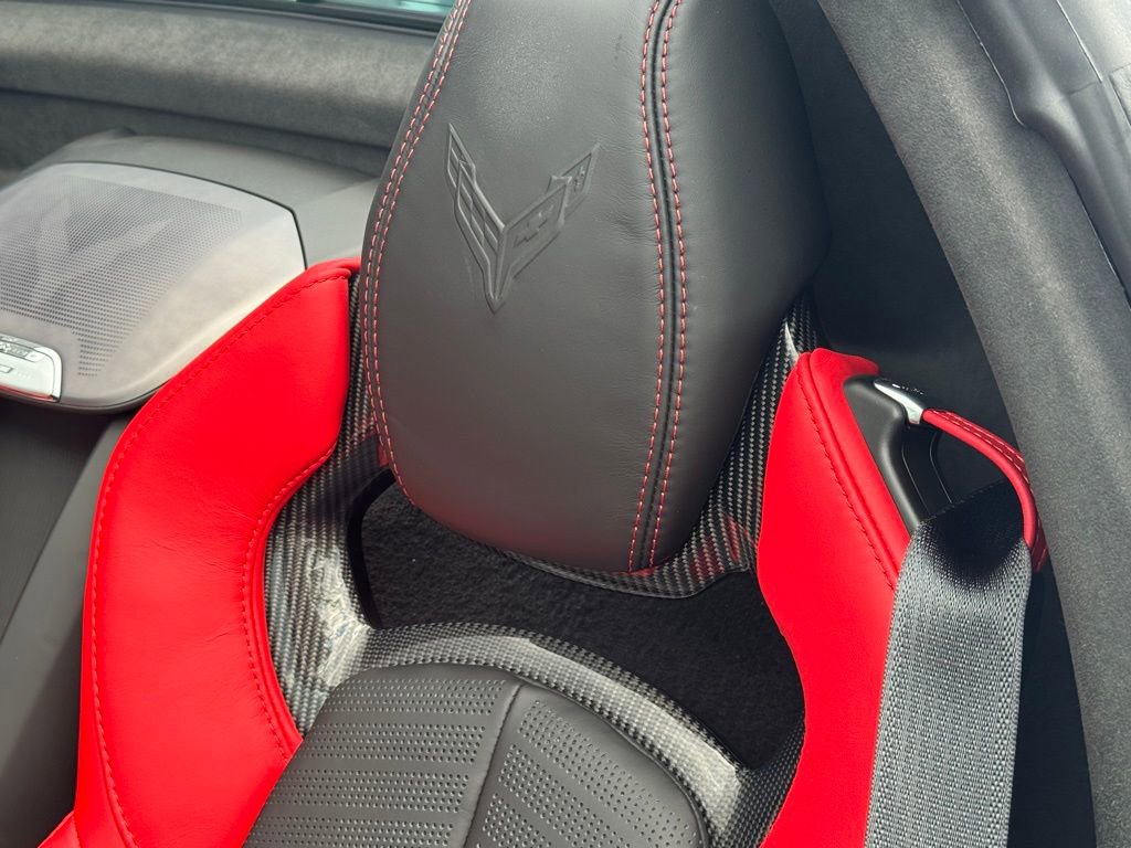 Used 2023 Chevrolet Corvette Stingray w/ Z51 Performance Package image 34