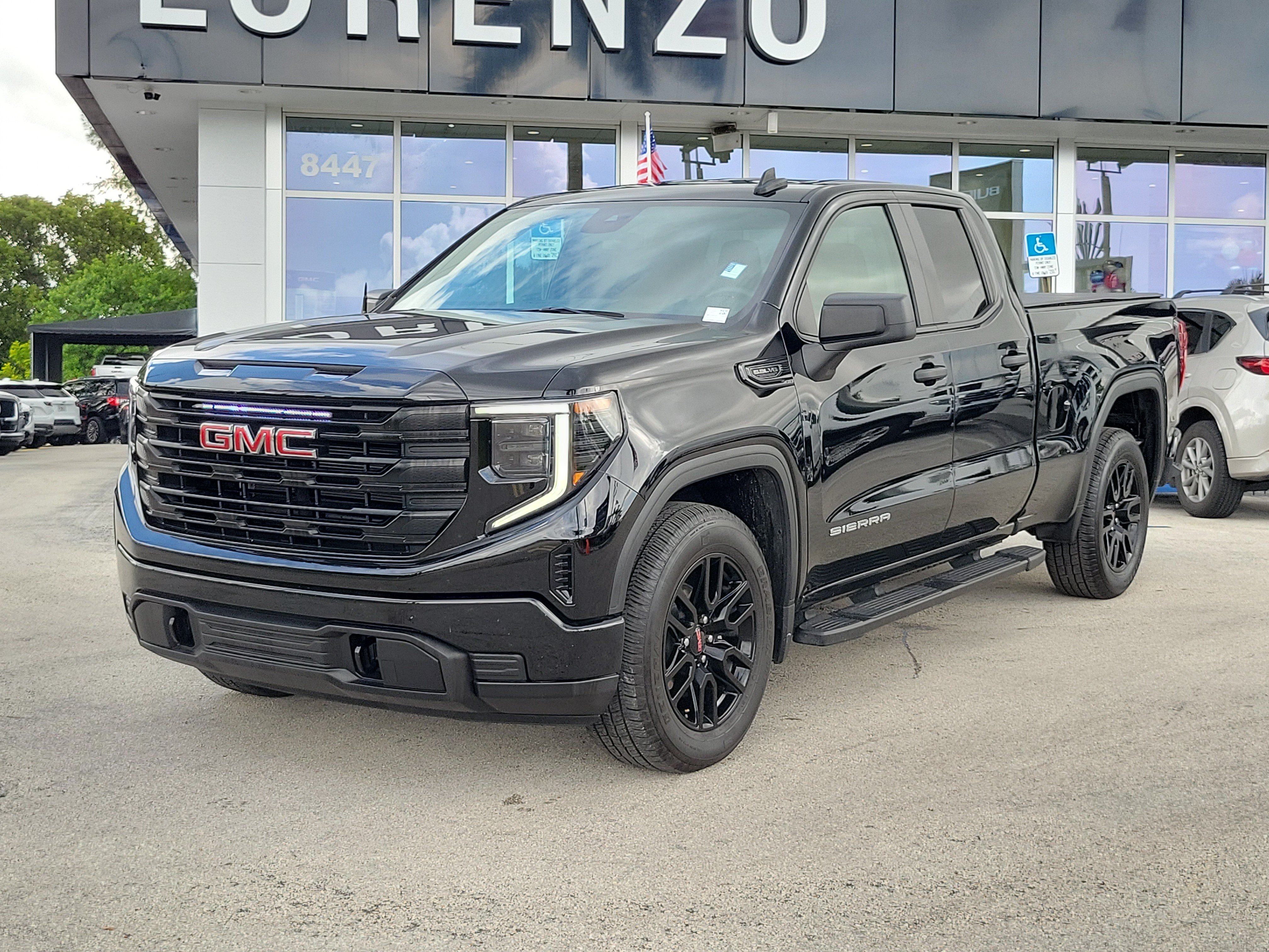 Used 2025 GMC Sierra 1500 Pro w/ Graphite Edition
