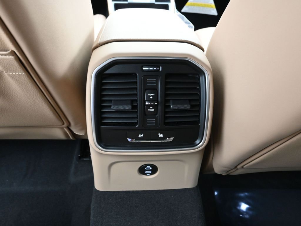 New 2026 Porsche Macan S image 18