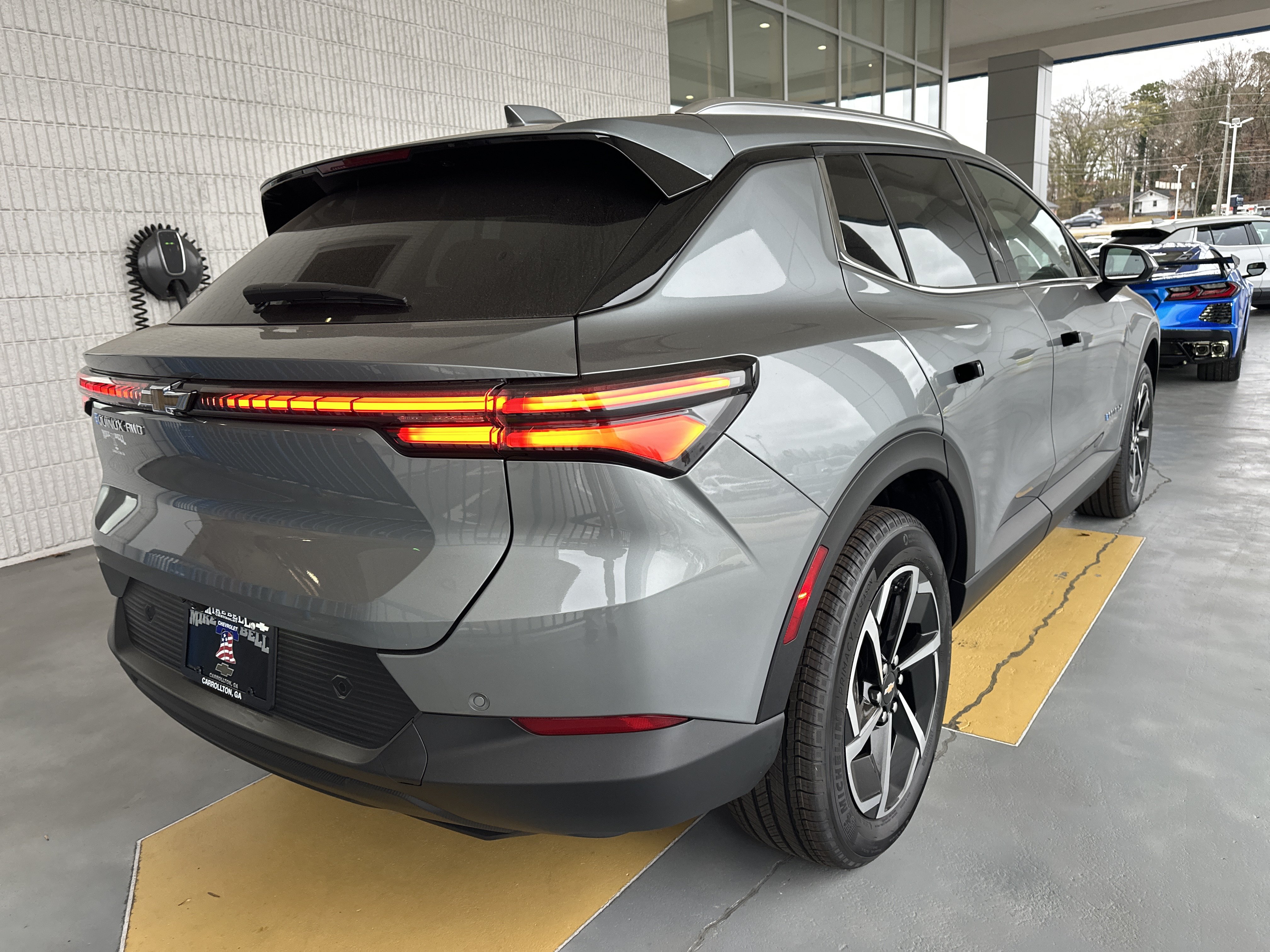 New 2026 Chevrolet Equinox EV LT AWD/4WD image 9