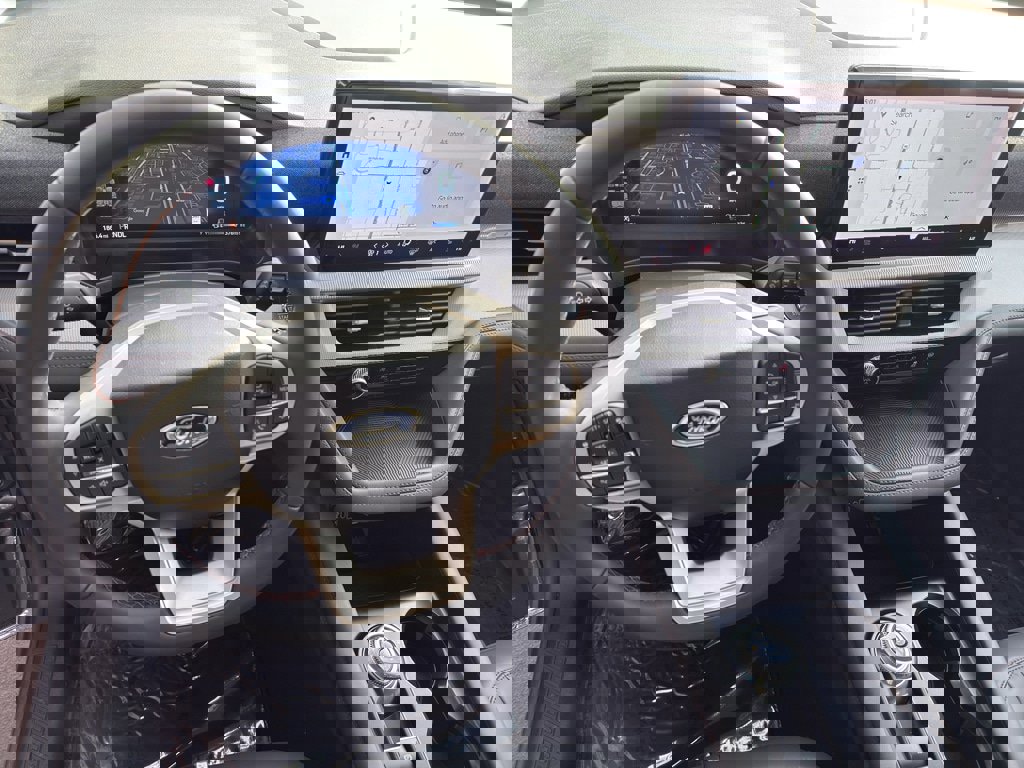 New 2026 Ford Explorer Active w/ Active Comfort Package image 19