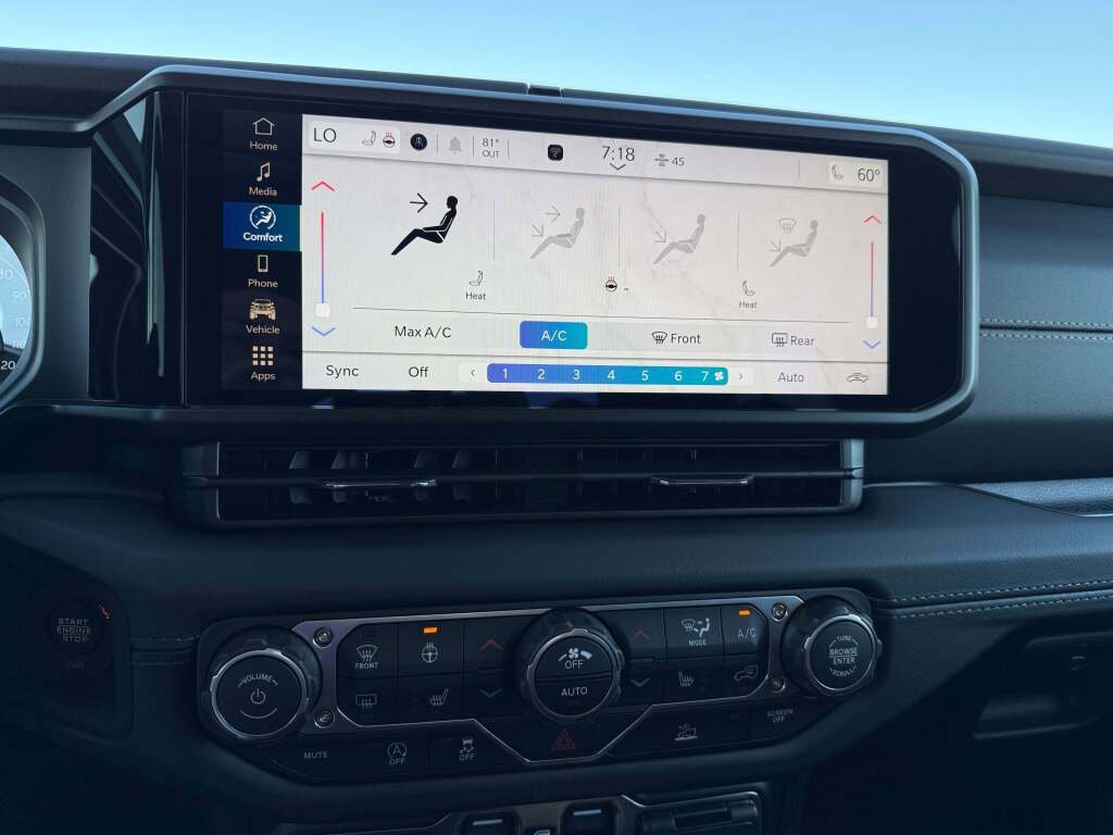 New 2025 Jeep Gladiator Sport image 33