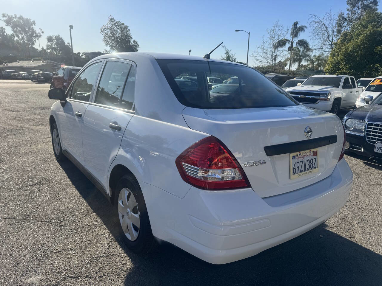 Used 2011 Nissan Versa Sedan image 4