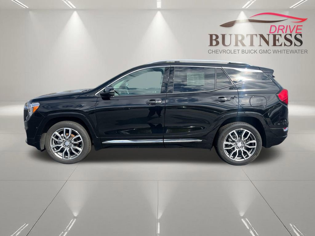Certified 2024 GMC Terrain Denali w/ Denali Premium Package AWD/4WD image 4