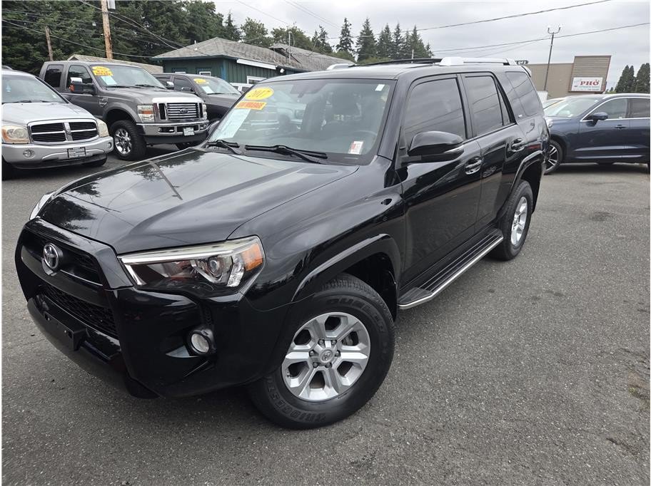 Used 2017 Toyota 4Runner SR5 Premium AWD/4WD image 4