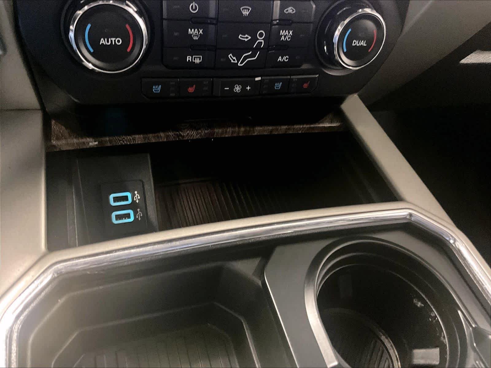 Used 2019 Ford F250 Lariat w/ Lariat Ultimate Package AWD/4WD image 27