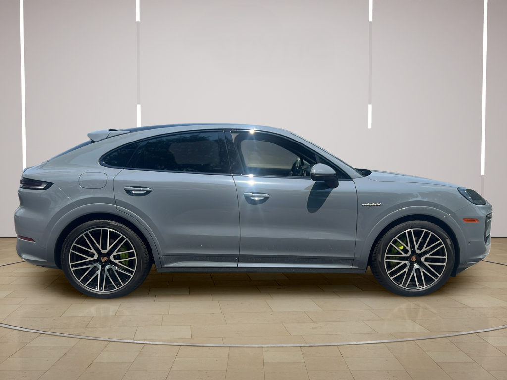 New 2026 Porsche Cayenne E-Hybrid Coupe AWD/4WD image 8
