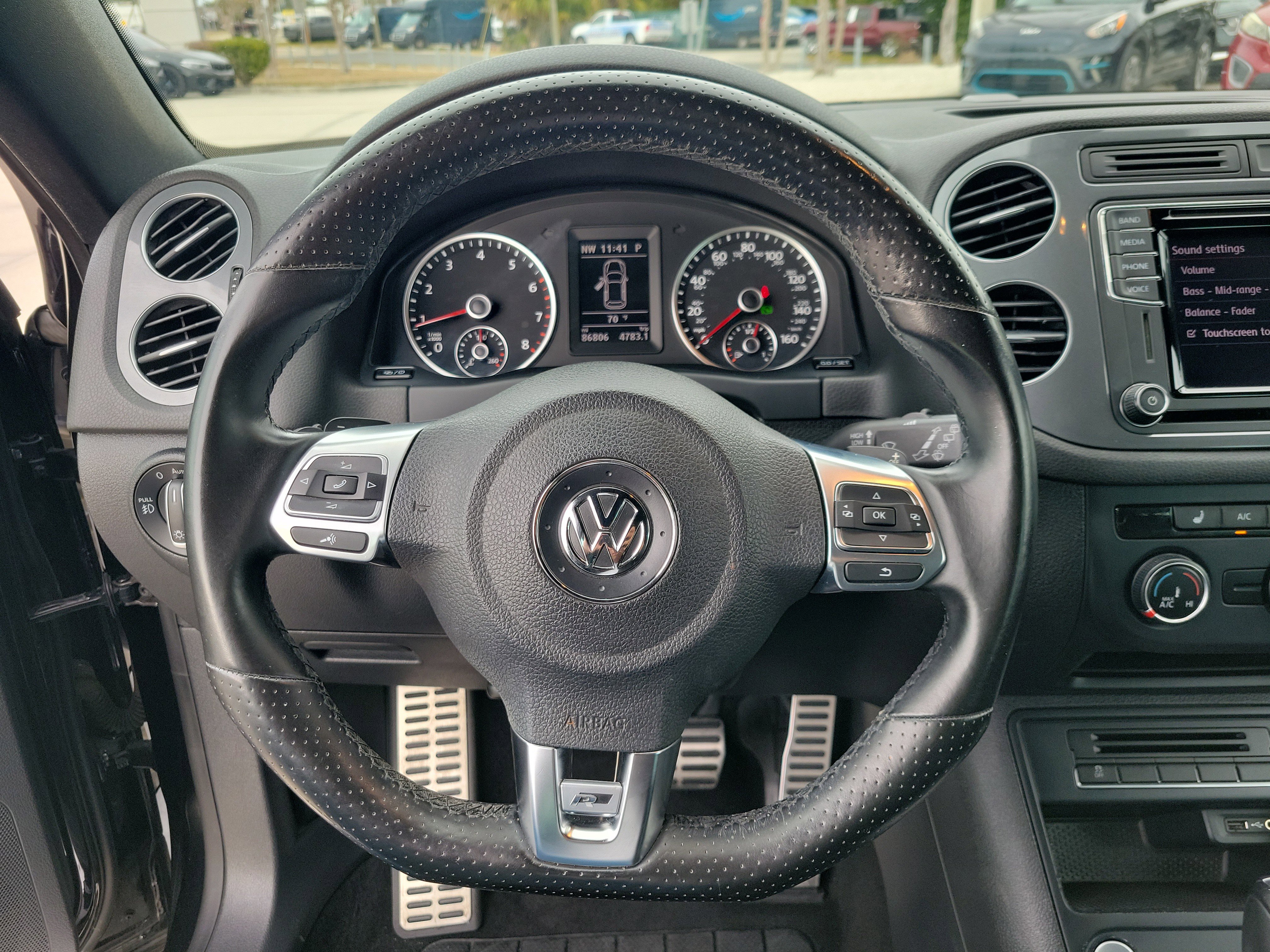 Used 2016 Volkswagen Tiguan R-Line image 29