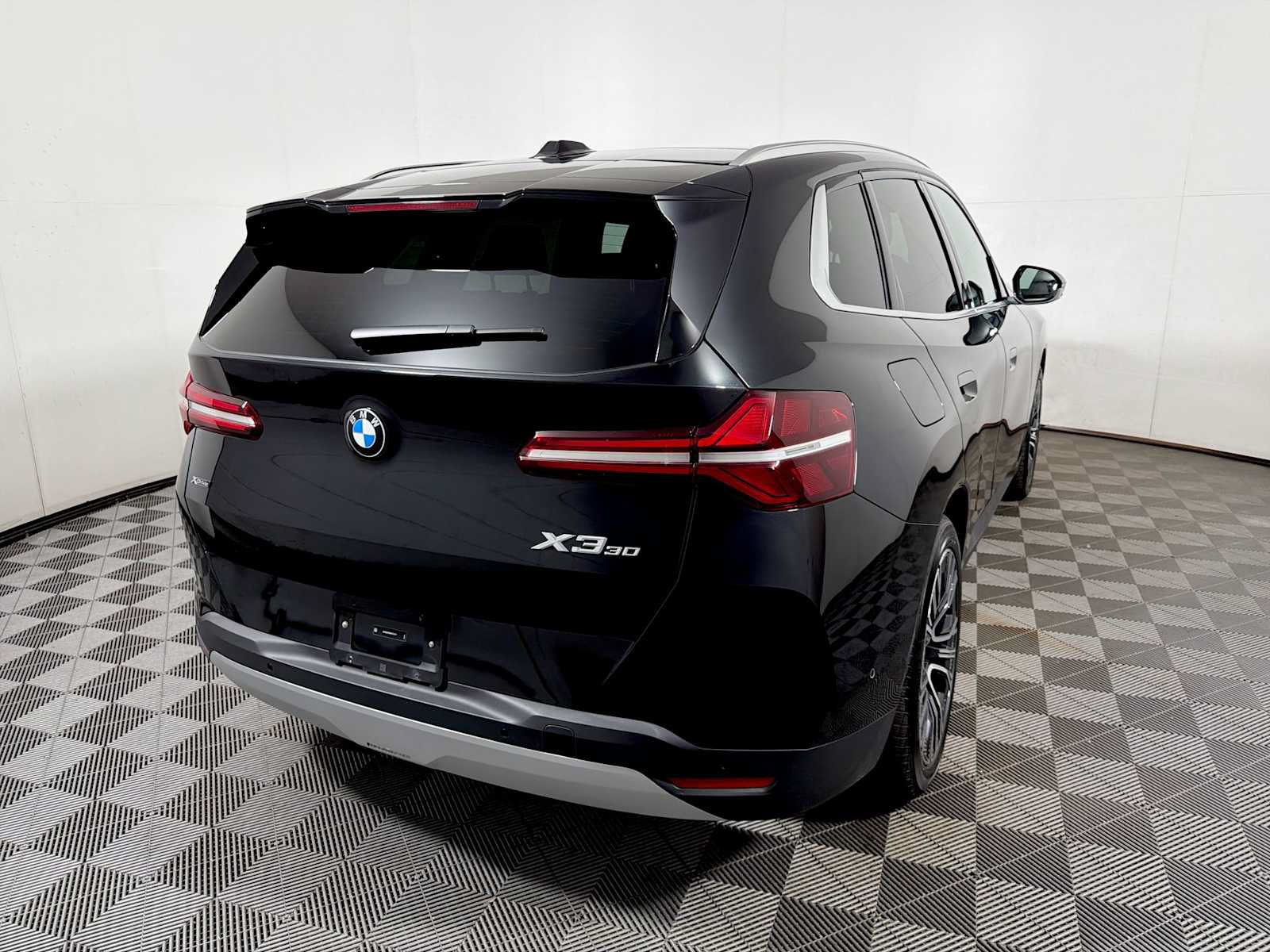Used 2026 BMW X3 xDrive30i w/ Premium Package AWD/4WD image 6