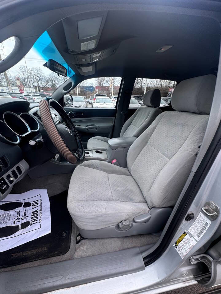 Used 2006 Toyota Tacoma PreRunner image 13