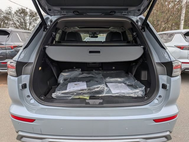 New 2026 Mitsubishi Outlander SE image 30