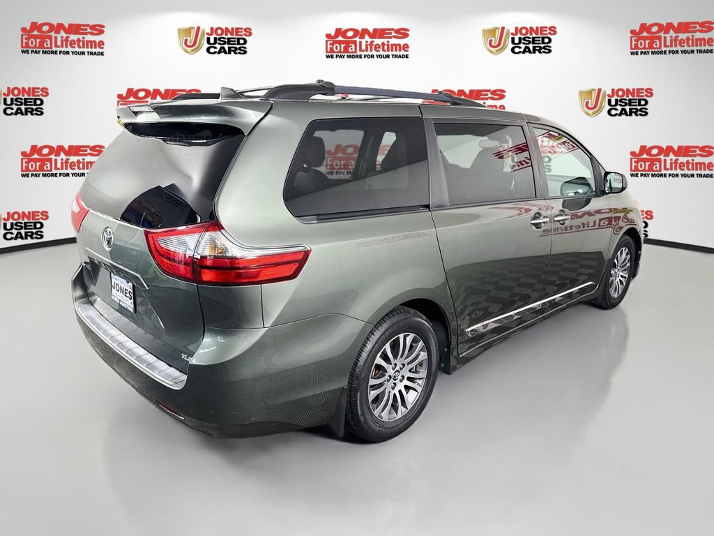 Certified 2020 Toyota Sienna XLE w/ XLE Navigation Package FWD image 19