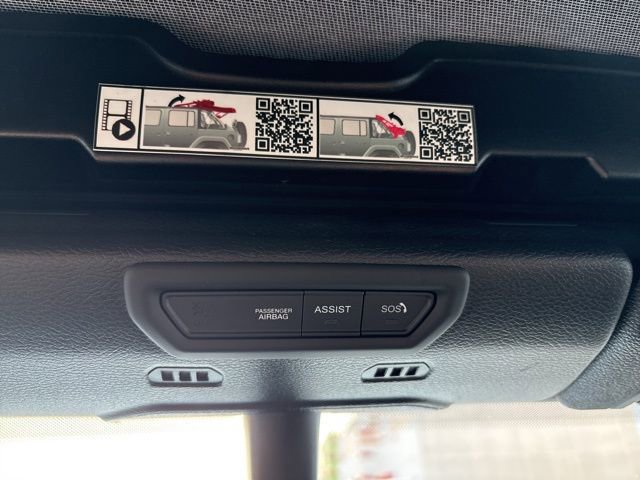 Used 2023 Jeep Wrangler Unlimited Sahara AWD/4WD image 20