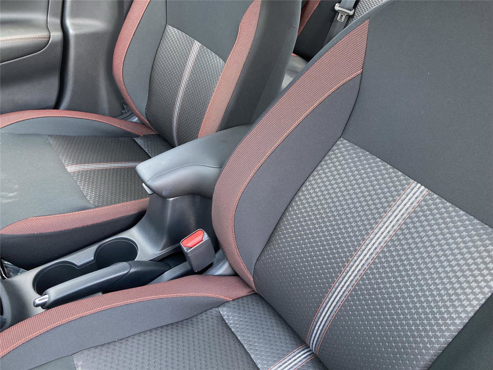 New 2025 Nissan Versa SR w/ Trunk Package image 25