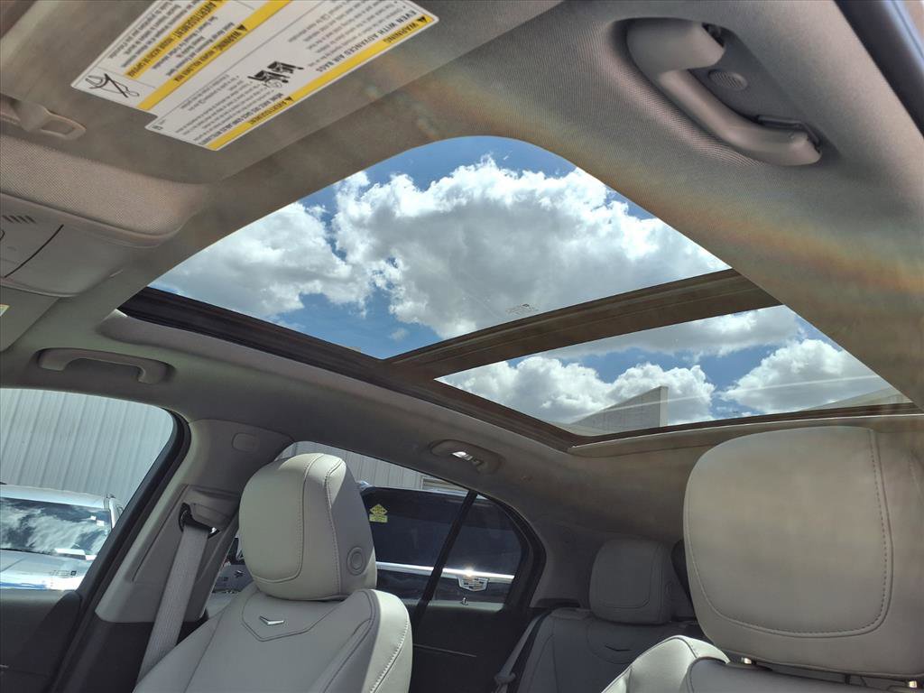 Certified 2023 Cadillac XT4 Luxury FWD image 22