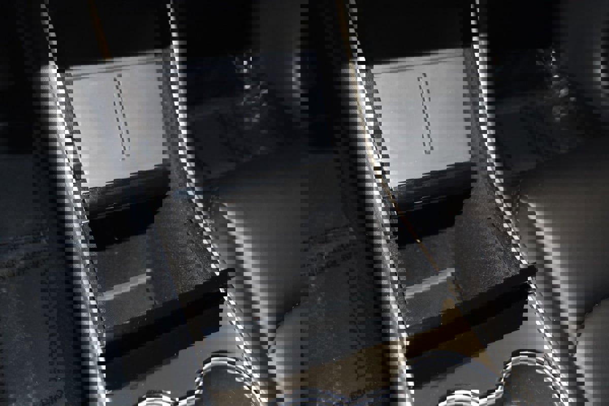 Used 2020 Tesla Model 3 Standard Range image 29