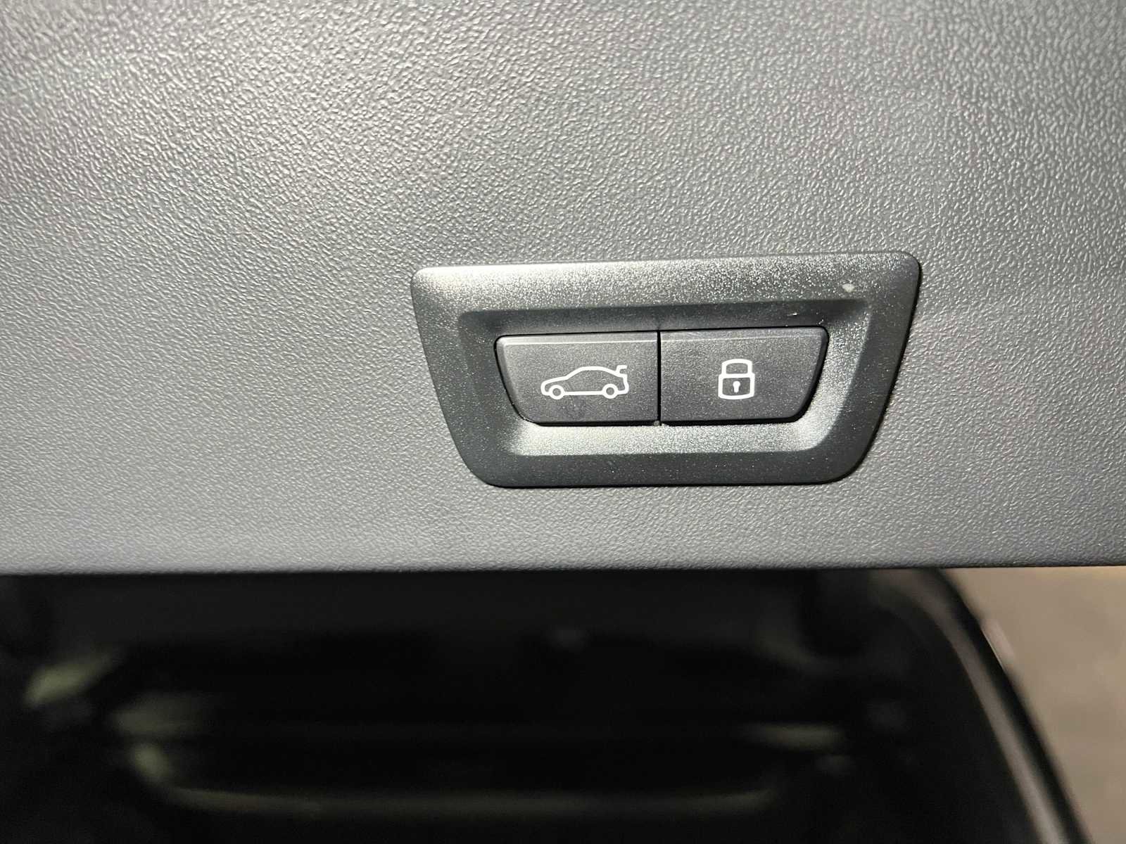 Used 2025 BMW X3 xDrive30i w/ Premium Package image 18