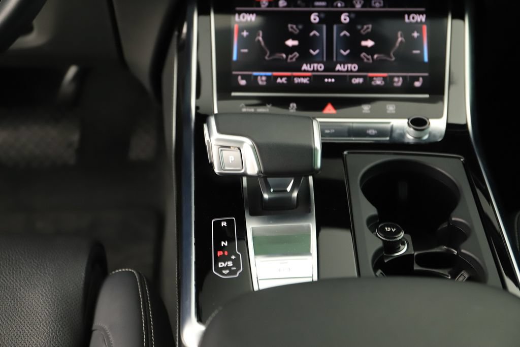Certified 2024 Audi Q8 Prestige w/ Prestige Package AWD/4WD image 21